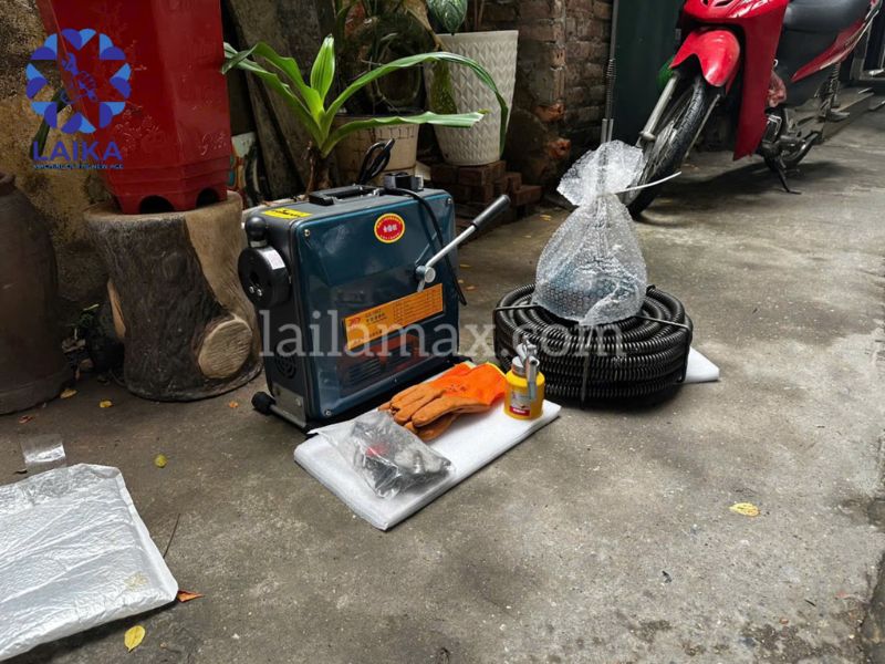 Máy thông cống lò xo GQ150Z-3000W cho nhà hàng khách sạn