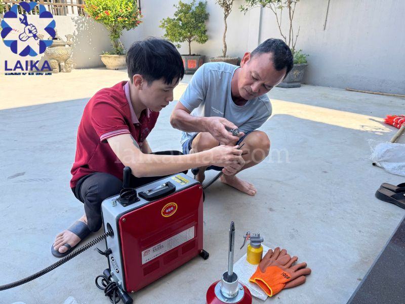 Bàn giao máy thông cống GQ150Z-1800W và hướng dẫn sử dụng chi tiết tại nhà khách hàng